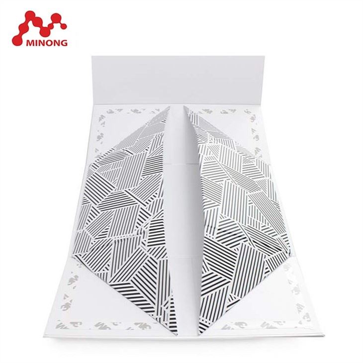 Handmade Folding Cardboard Packaging Gift Boxes China Customized